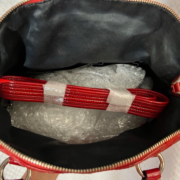 COACH-STUNNING RED POPPY PATENT LEATHER BAG - Picture 8 of 10